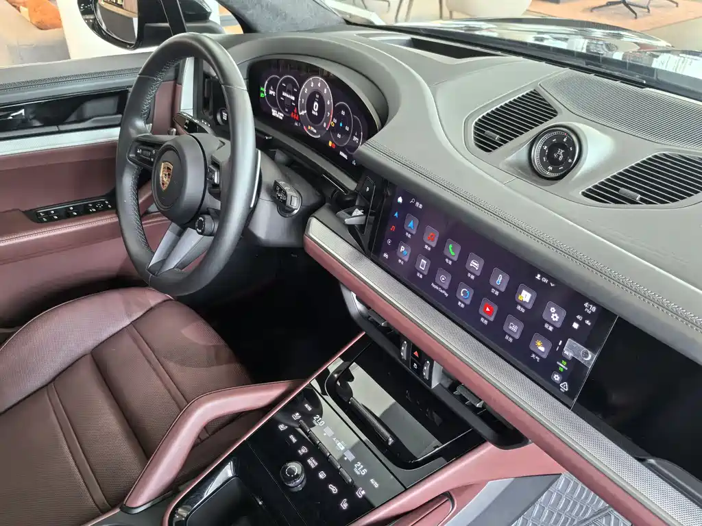 Porsche Cayenne 2024