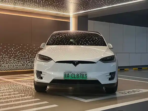 Tesla Model X 2016