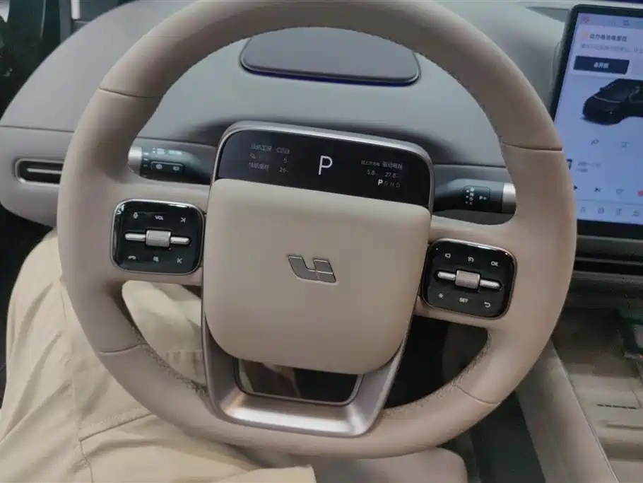 Li Auto i8 2026 — фото 15