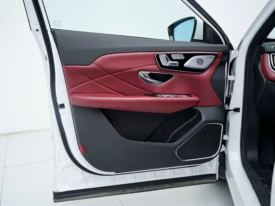 Jetour X70 PLUS 2024 — фото 10