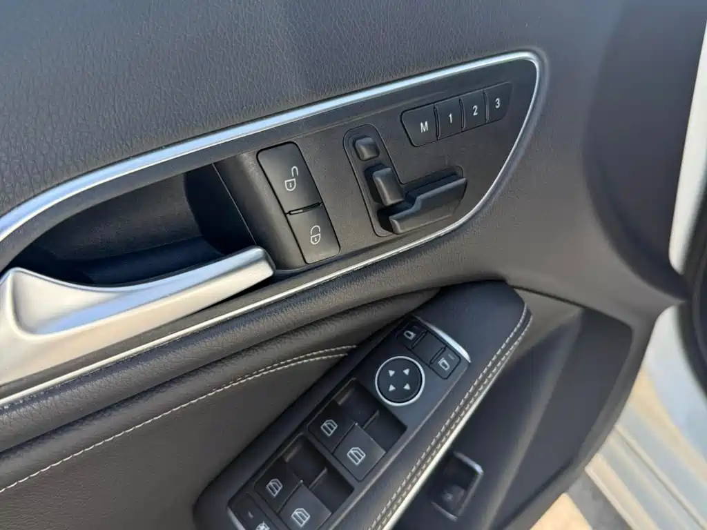 Mercedes-Benz CLA 2015 — фото 7