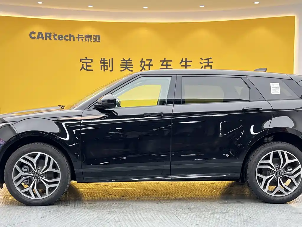 Land Rover Evoque — фото 32