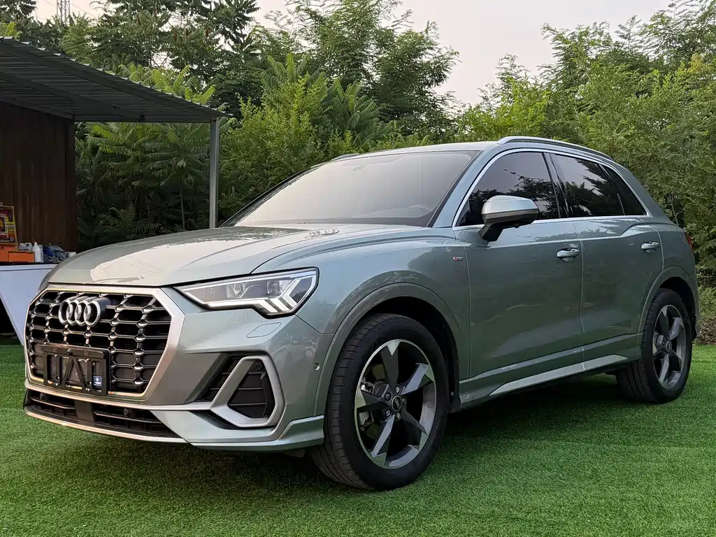Audi Q3 2022