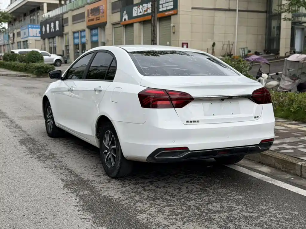 Geely Emgrand 2019