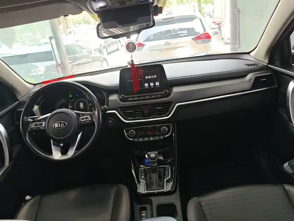 Kia Sportage 2020 — фото 10
