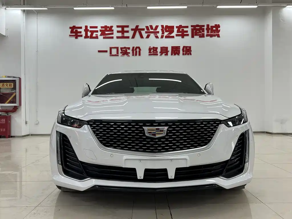 Cadillac CT5 2024 — фото 2