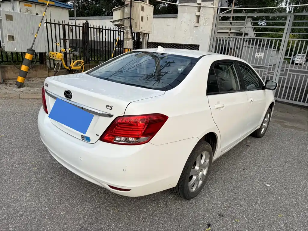 BYD e5 2017