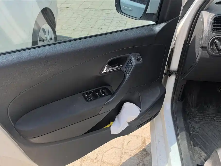 Volkswagen Polo 2016