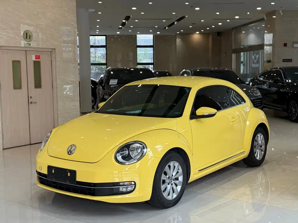 Volkswagen Beetle 2015 — фото 1