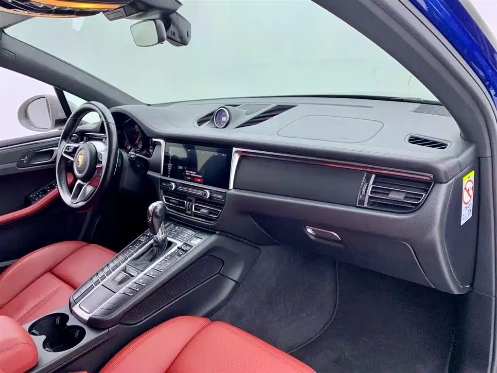 Porsche Macan 2020 — фото 19