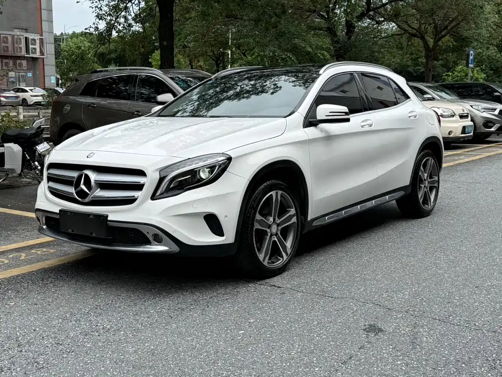Mercedes-Benz GLA 2016 — фото 1