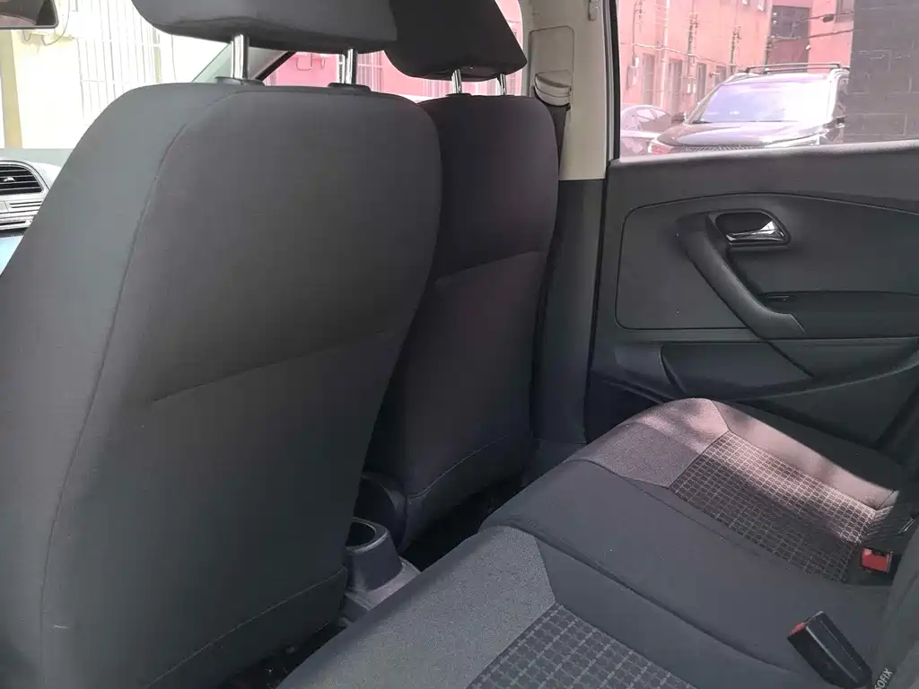 Volkswagen Polo 2016