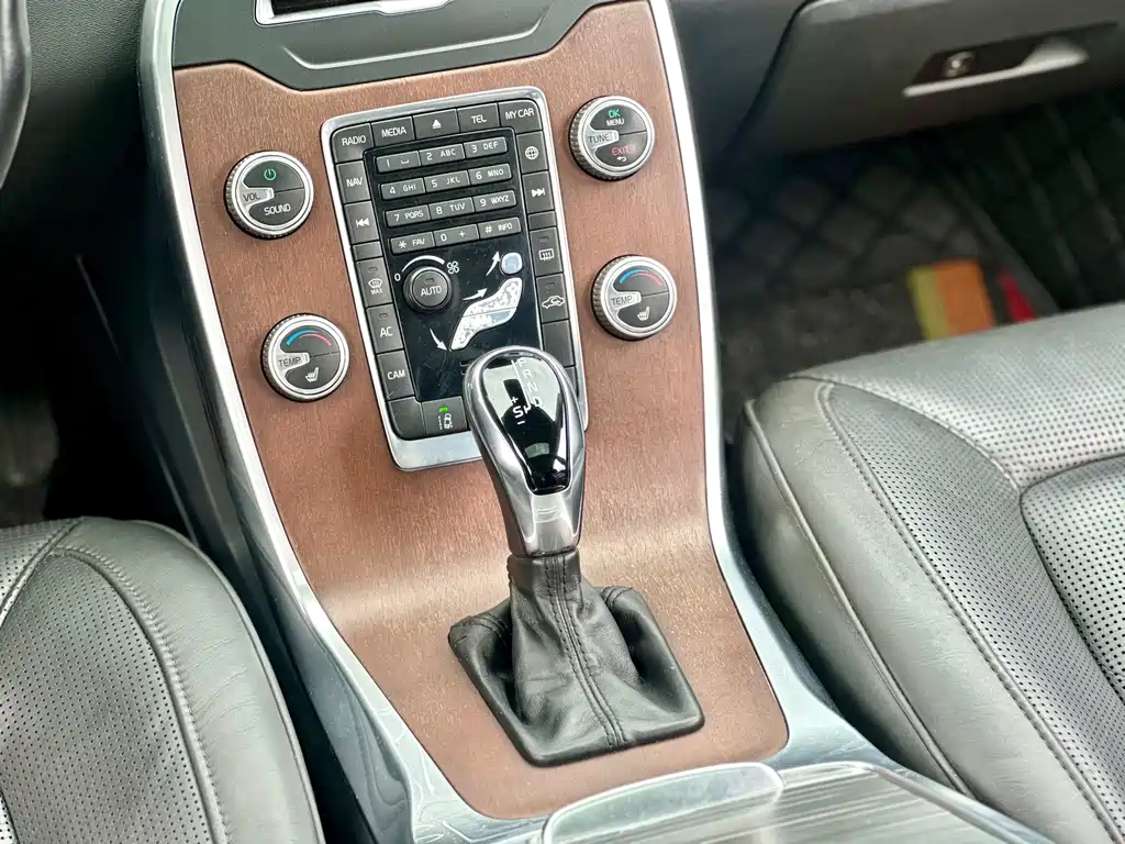 Volvo S80L 2015 — фото 43