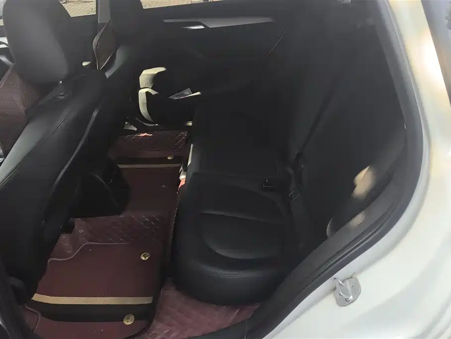 BMW X1 2017 — фото 11
