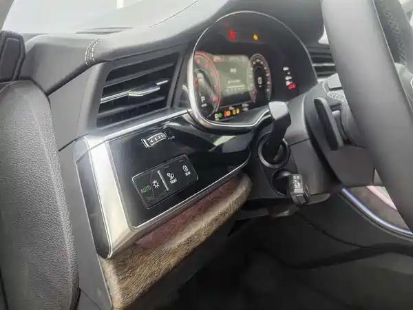 Audi Q7 2024