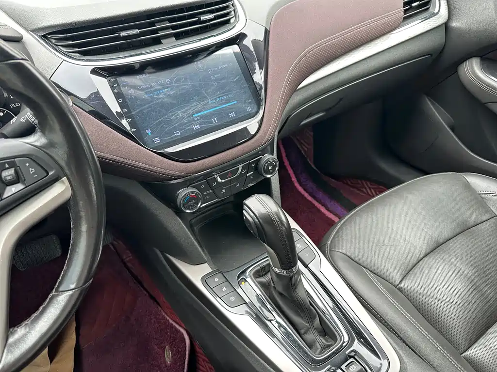 Chevrolet Malibu 2018 — фото 13
