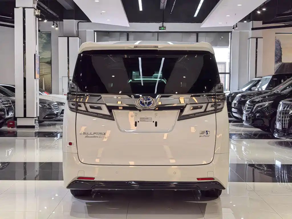 Toyota Vellfire 2020 — фото 9