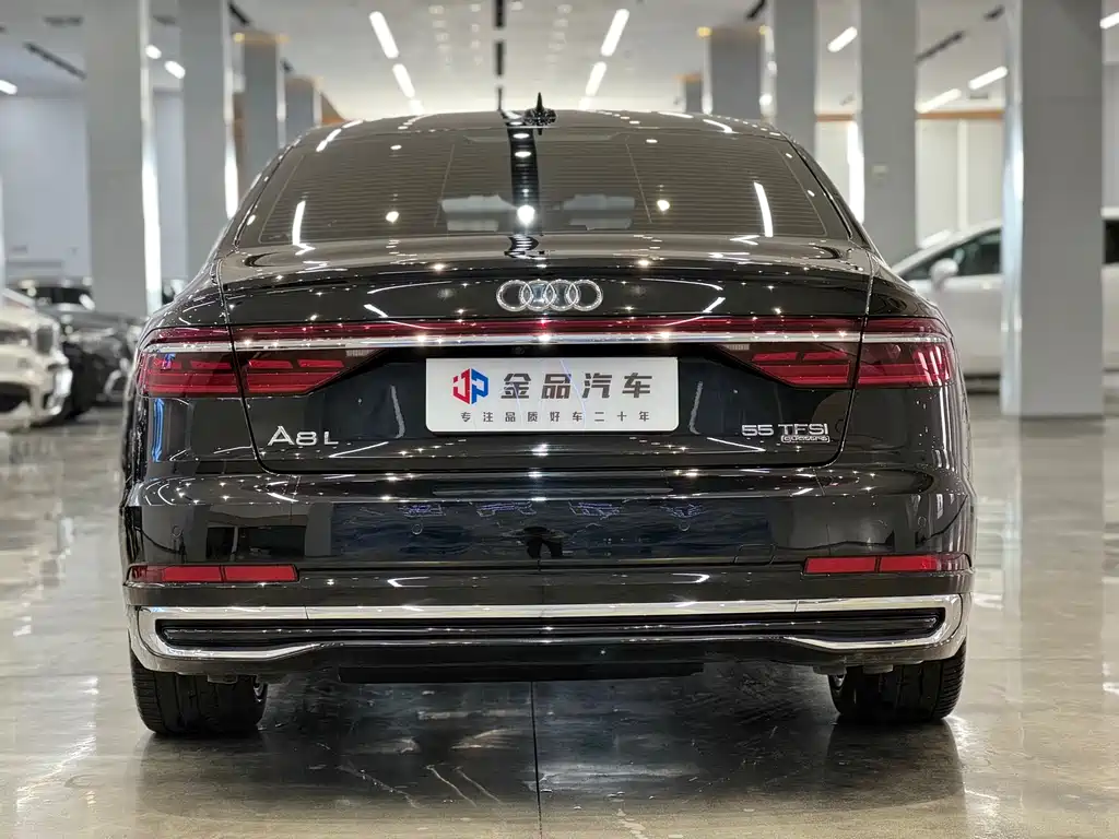 Audi A8 2024 — фото 5