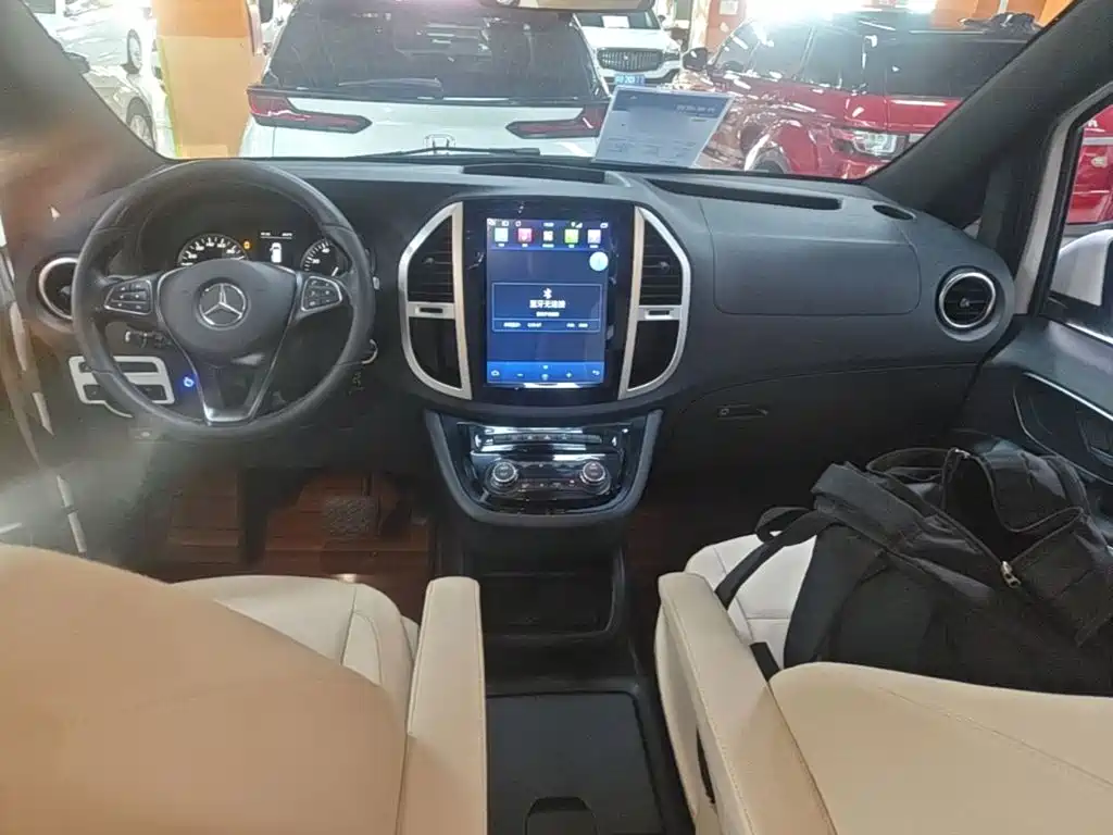 Mercedes-Benz Vito 2018 — фото 10
