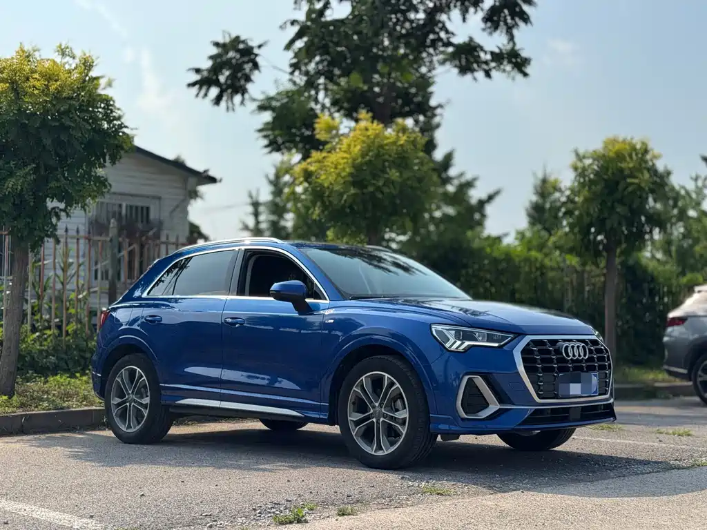Audi Q3 2021
