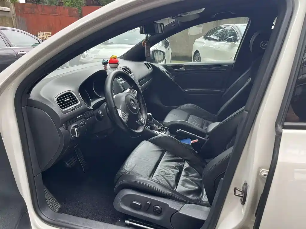 Volkswagen Golf GTI 2010
