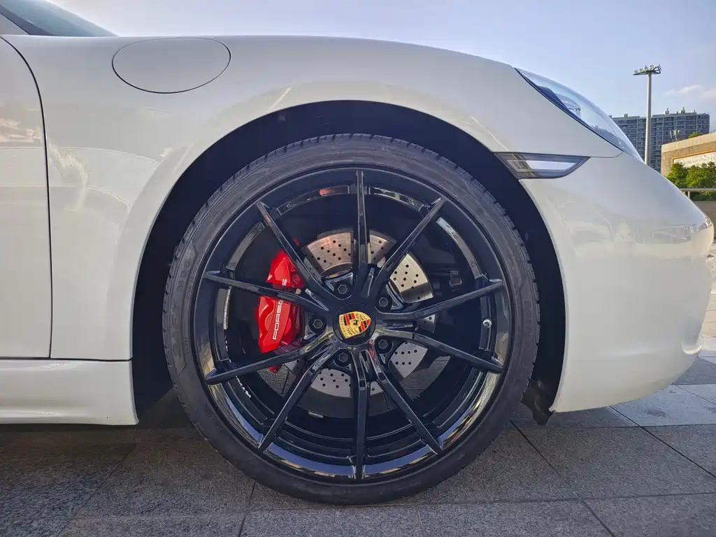 Porsche 718 2025 — фото 14