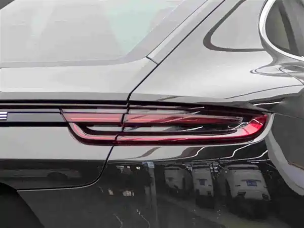 Porsche Panamera 2019