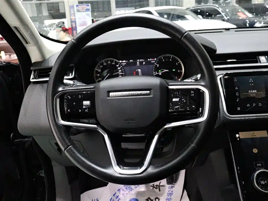 Land Rover Range Rover Velar 2023 — фото 13