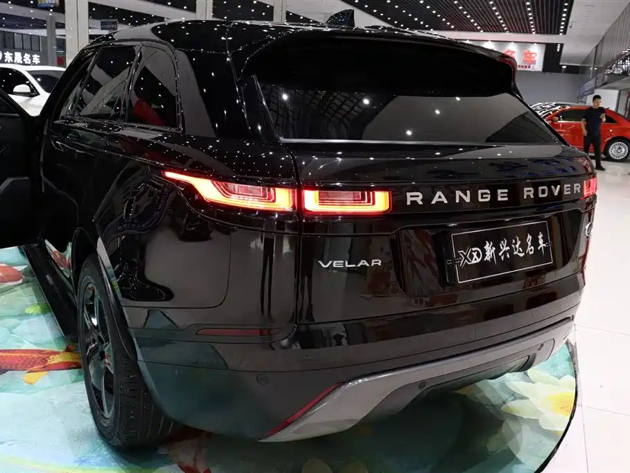 Land Rover Range Rover Velar 2023 — фото 22