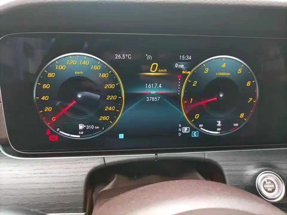 Mercedes-Benz E-Class 2022