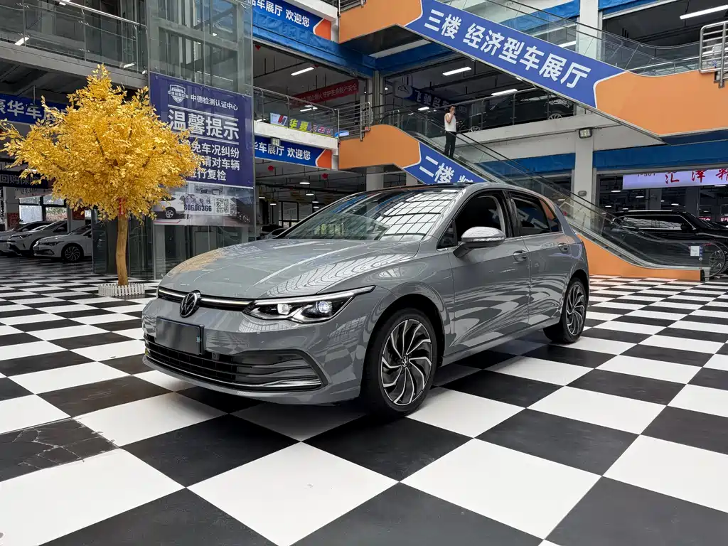 Volkswagen Golf 2022