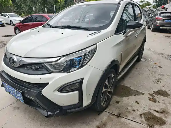 BYD Yuan 2016