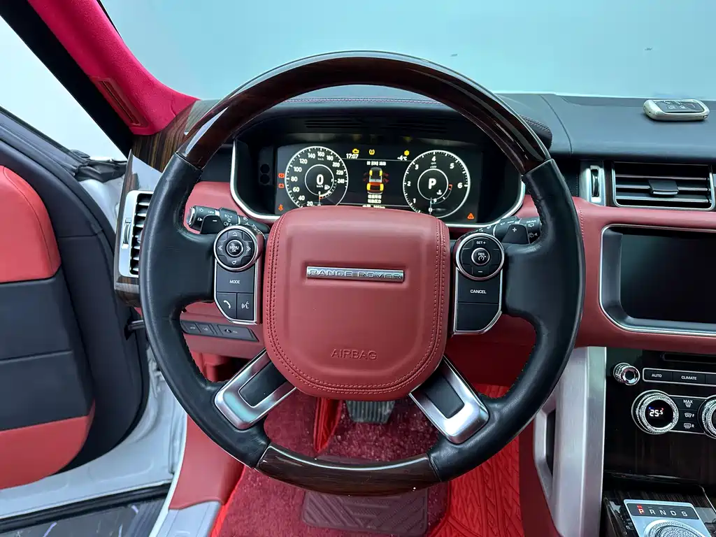 Land Rover Range Rover 2017 — фото 16