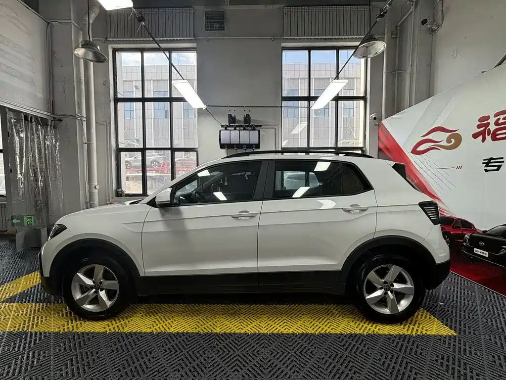 Volkswagen T-Cross 2023