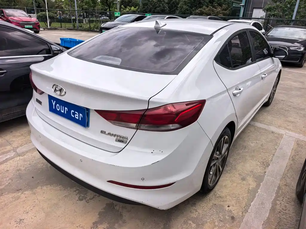 Hyundai Elantra 2017