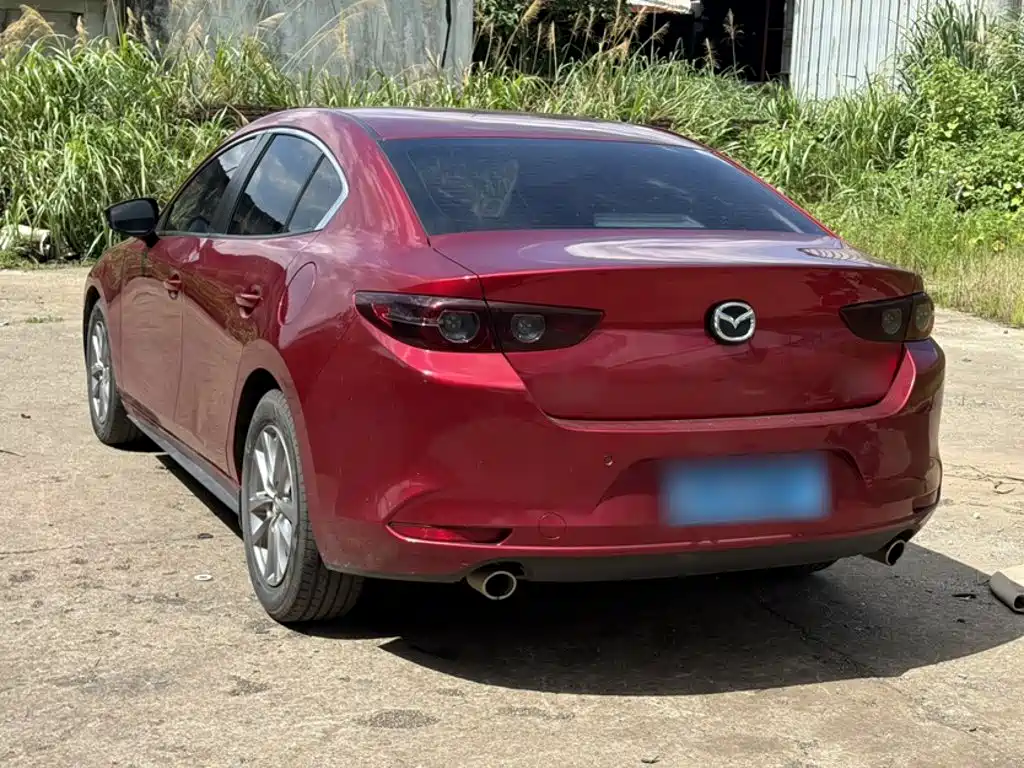 Mazda 3 Axela 2022