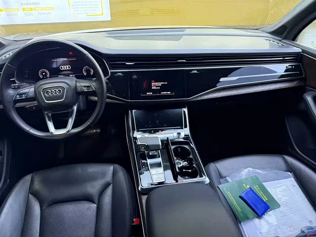 Audi Q7 2023 — фото 9