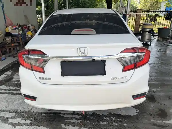 Honda Greiz 2019
