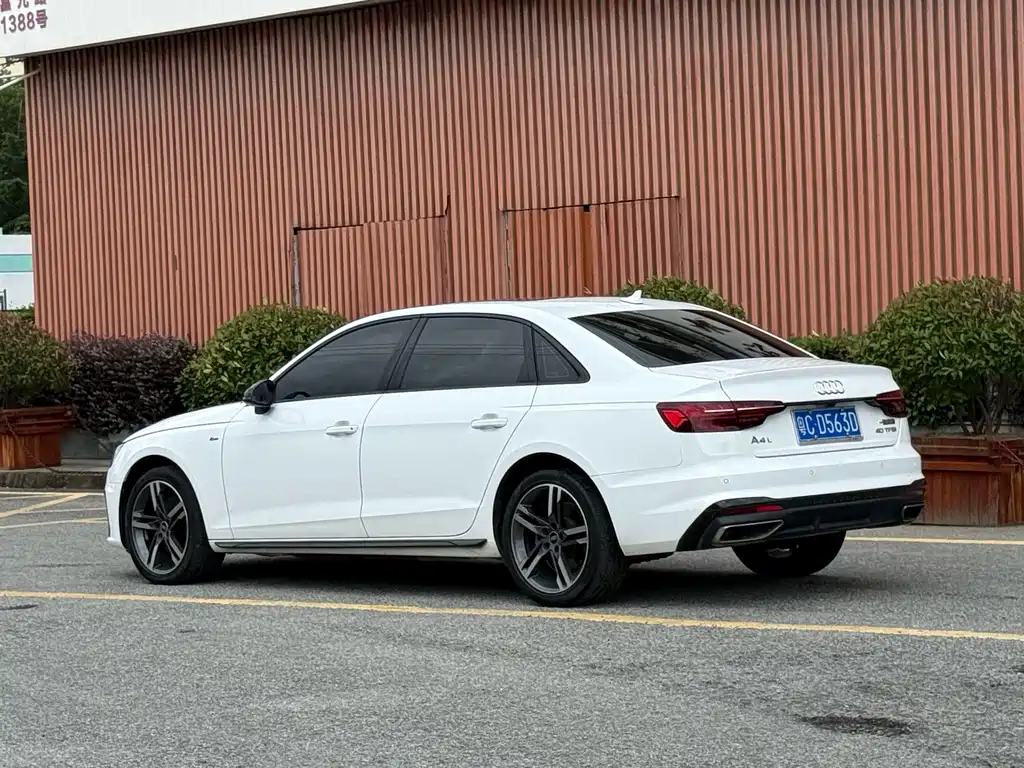 Audi A4L 2022