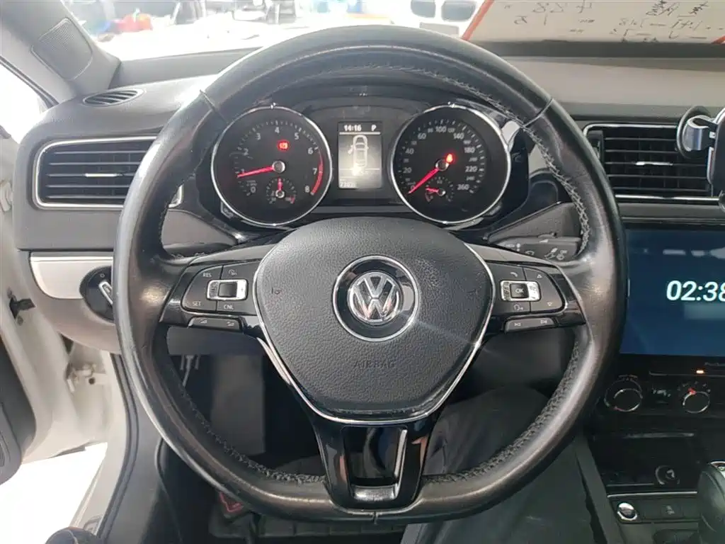 Volkswagen Sagitar 2018 — фото 11