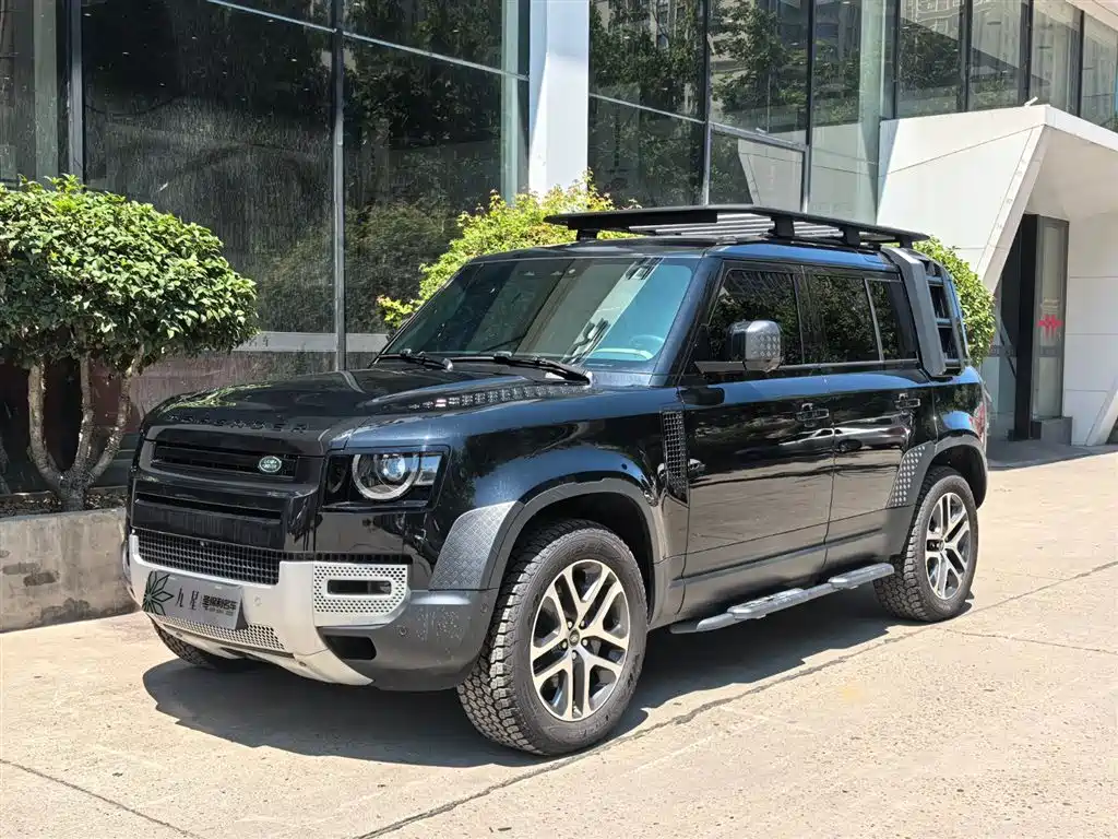 Land Rover Defender 2026 — фото 1