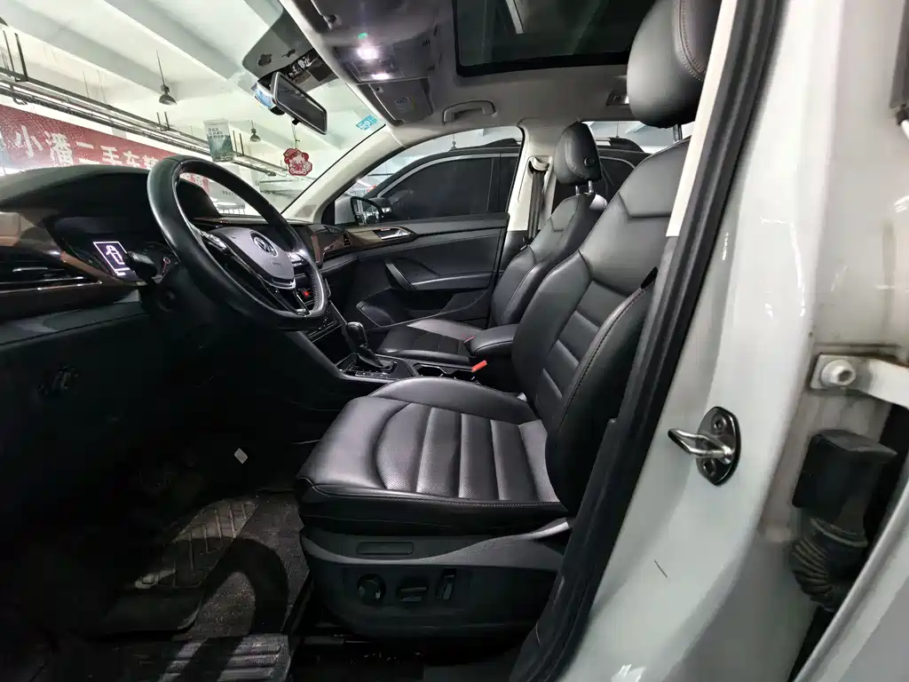 Volkswagen Tharu 2022