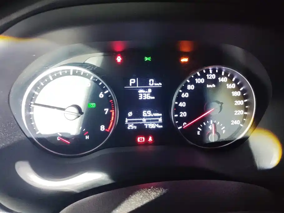 Hyundai Elantra 2018 — фото 14