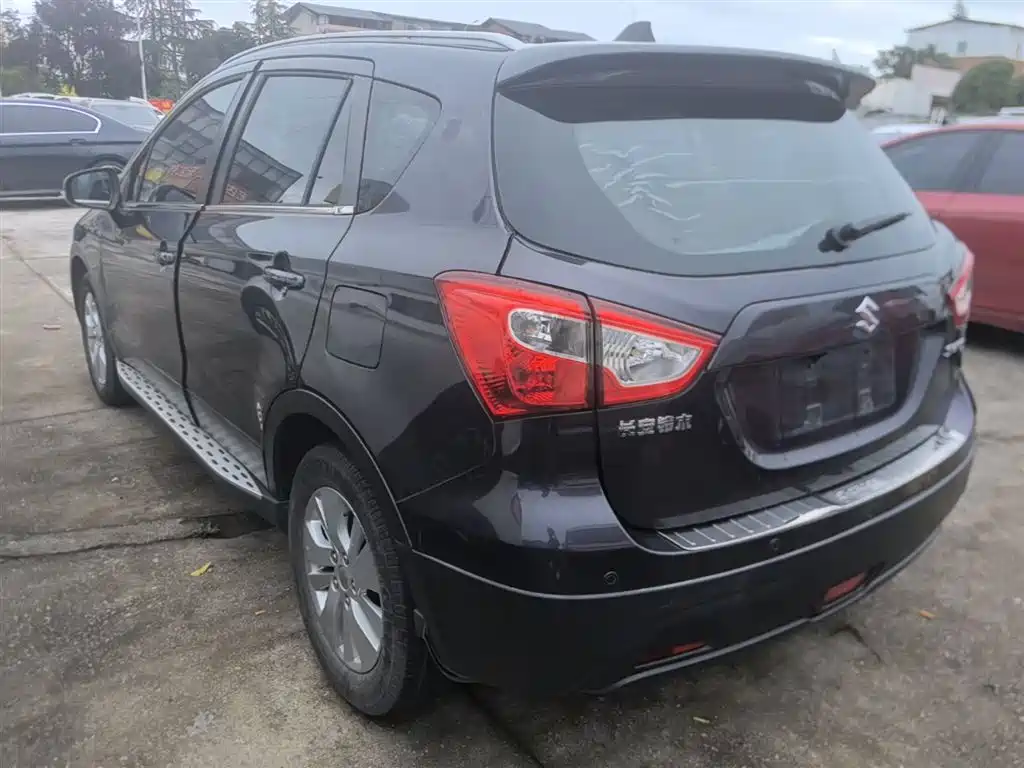 Suzuki S-Cross 2015 — фото 5