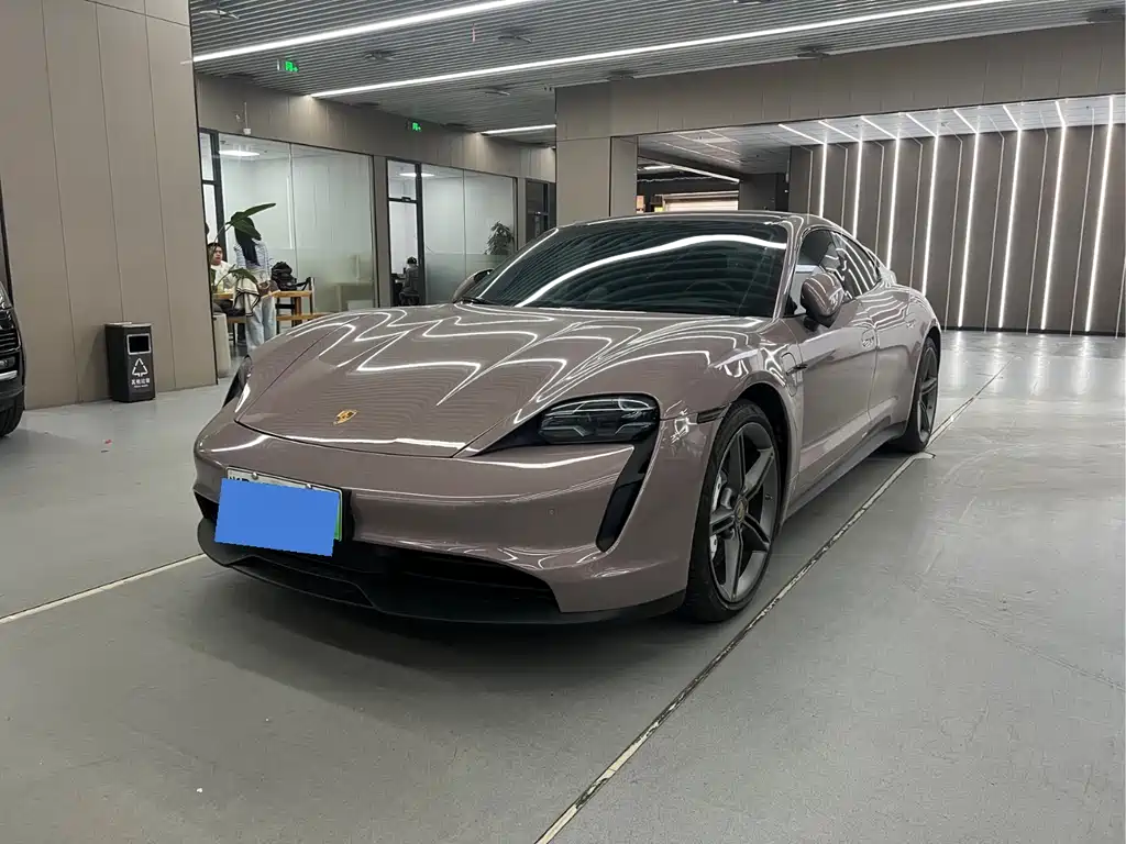 Porsche Taycan 2021