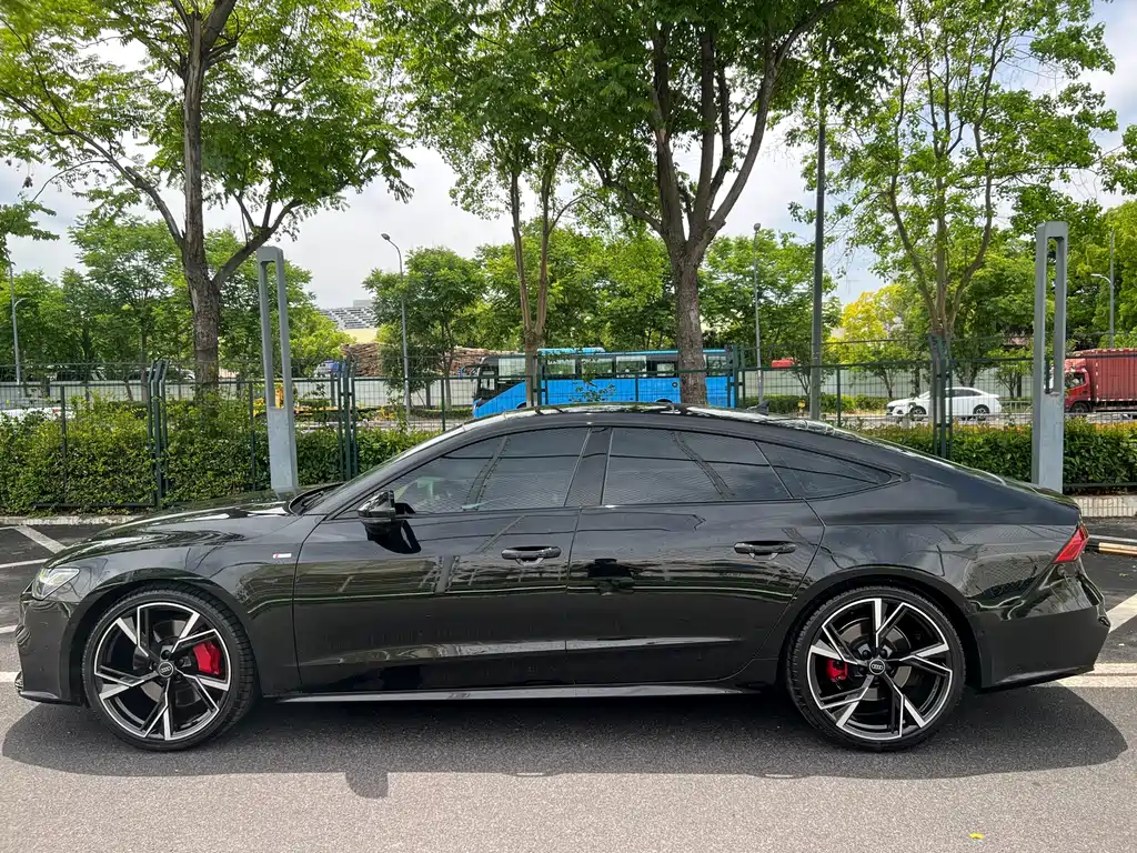 Audi A7 2024 — фото 7