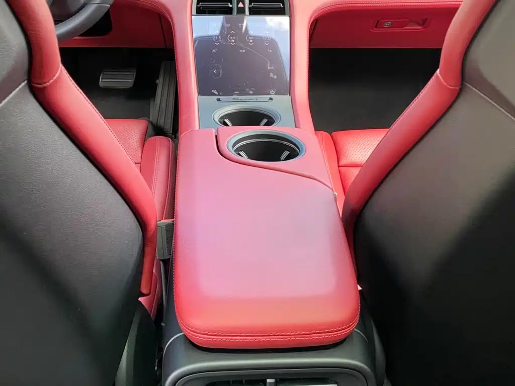 Porsche Taycan 2022