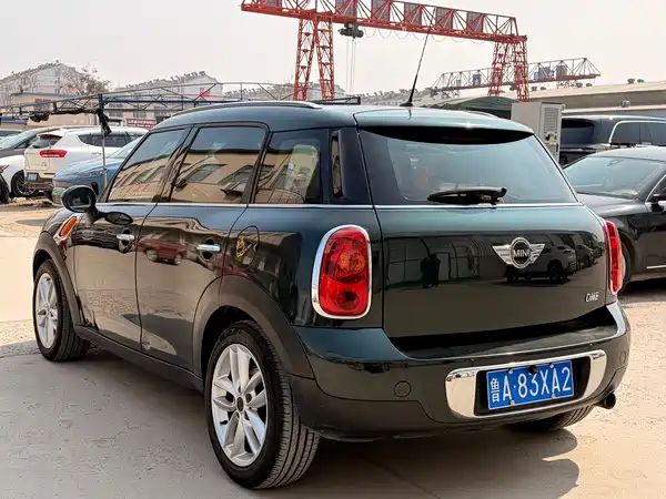 MINI Countryman 2011