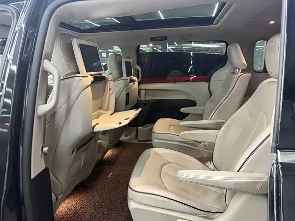 Chrysler Grand Voyager 2017
