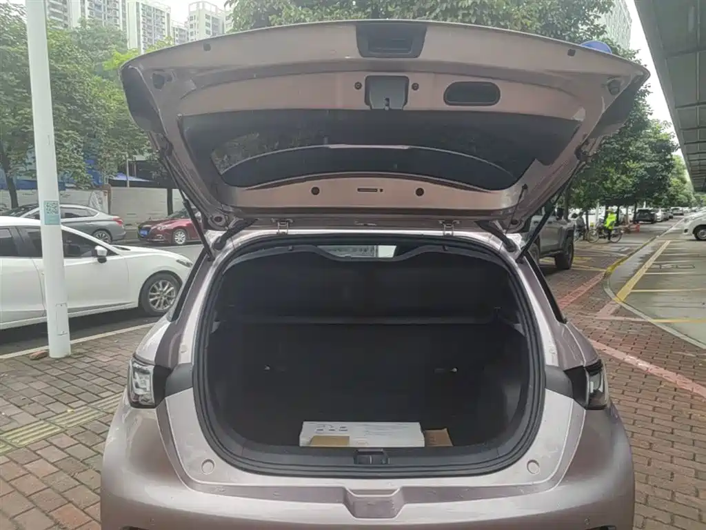BYD Dolphin 2023 — фото 19